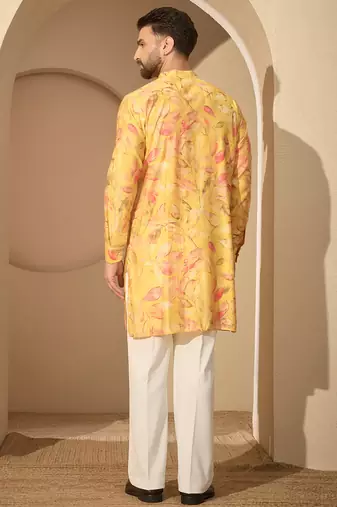 Men’s yellow silk blend printed mandarin collar kurta – traditional ethnic wear