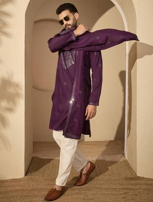 Violet silk blend embroidered kurta set for men with mandarin collar and dupatta 3