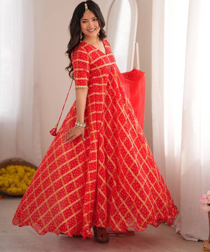 Red bandhani anarkali kurta with dupatta