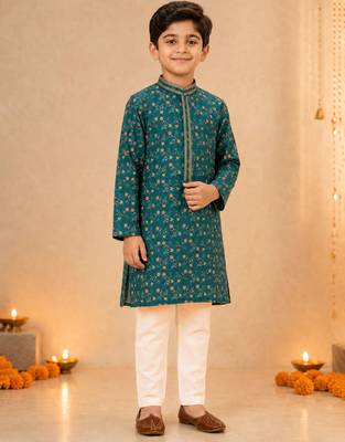 Boy's green cotton blend floral print knee length kurta and pyjama set 1