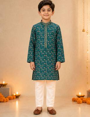 Boy's green cotton blend floral print knee length kurta and pyjama set 3