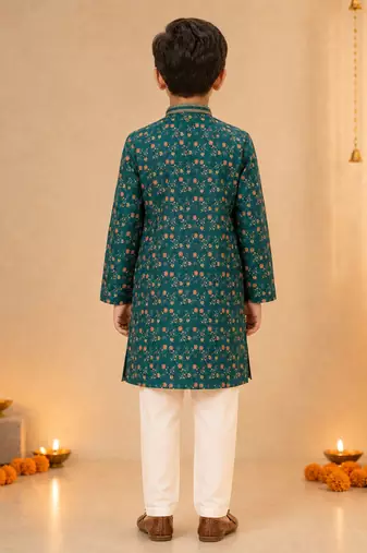 Boy's green cotton blend floral print knee length kurta and pyjama set