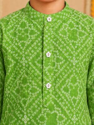 Boy's green cotton bandhni thigh length kurta and dhoti set 2