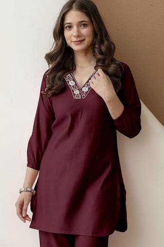 Women's stylish maroon soft viscose silk kurta and pant casual wear co-ord set