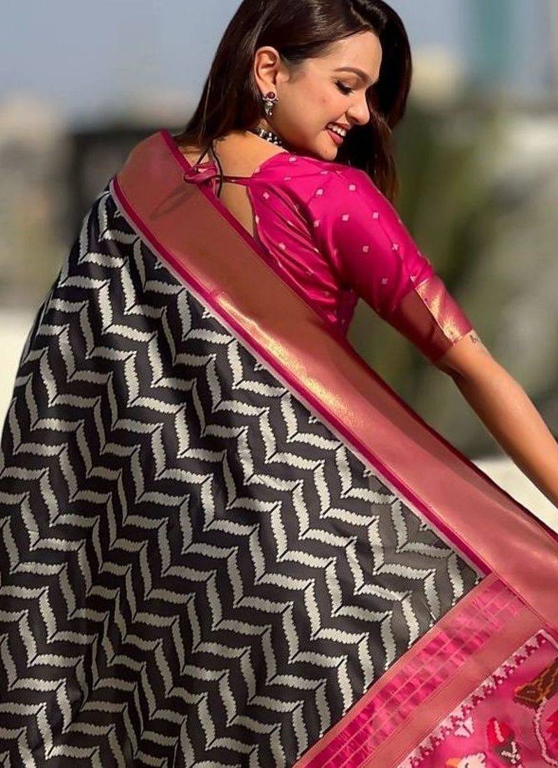 Black woven design zari banarasi saree with blouse piece