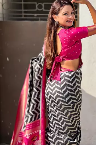 Black woven design zari banarasi saree with blouse piece