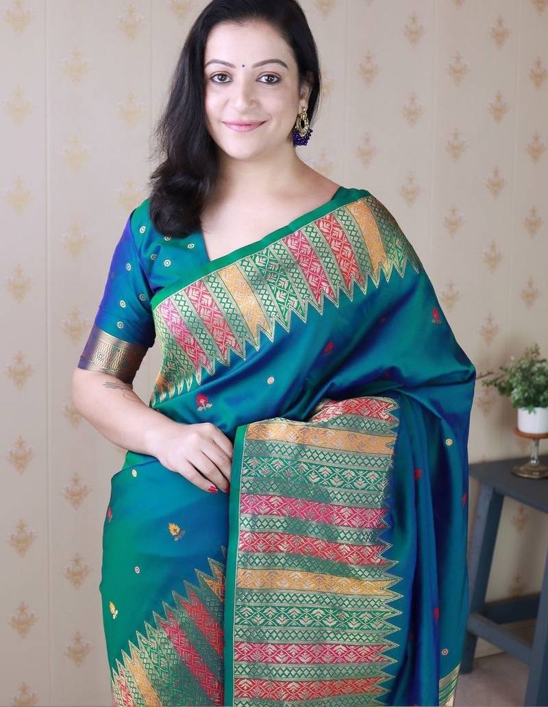Teal woven design zari silk blend handloom kanjeevaram saree