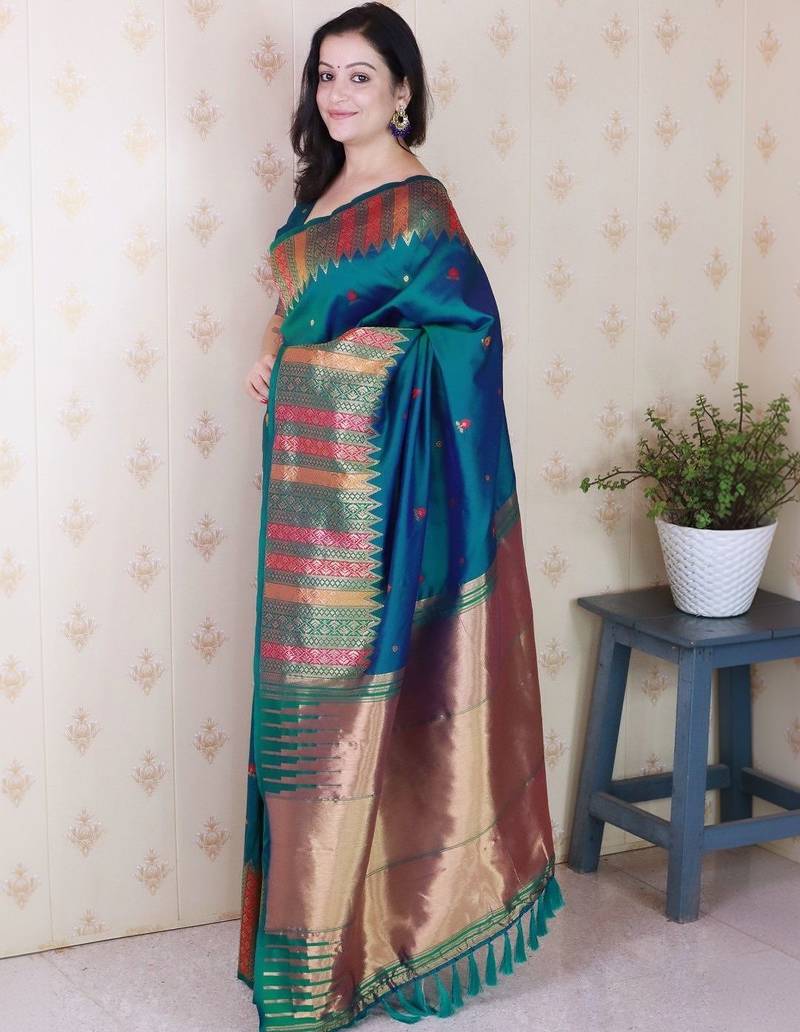 Teal woven design zari silk blend handloom kanjeevaram saree