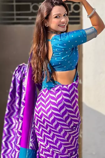 Purple woven design zari silk blend designer banarasi saree