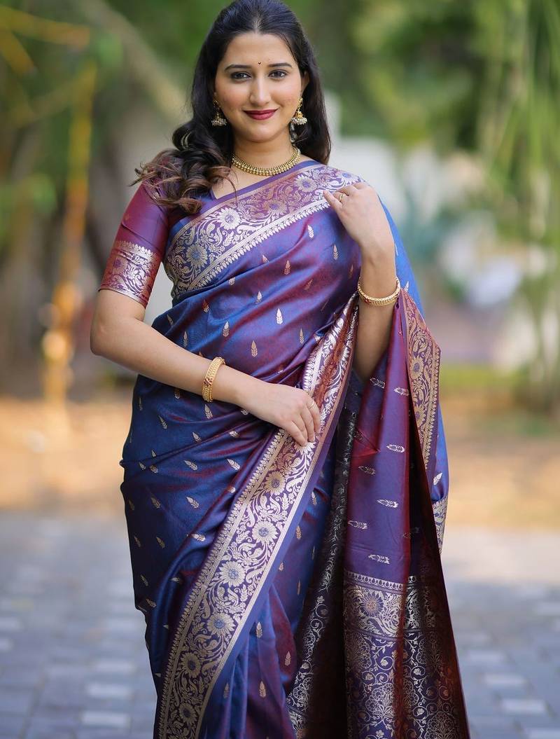 Navy blue woven design zari silk blend handloom banarasi saree