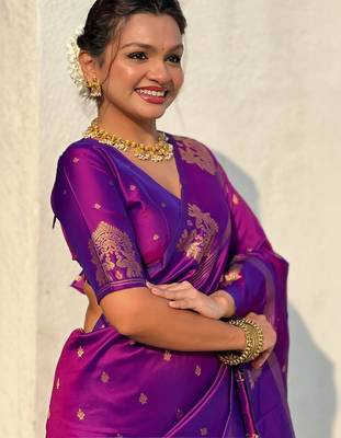 Purple floral zari silk blend designer banarasi saree 5