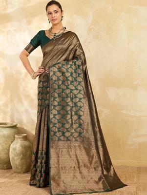 Green paisley zari silk blend designer banarasi saree 1