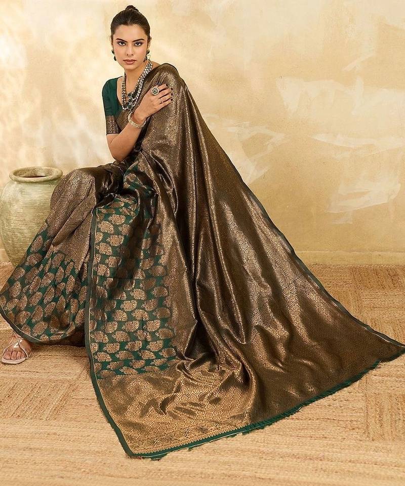 Green paisley zari silk blend designer banarasi saree