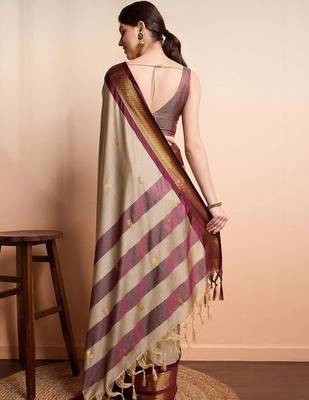 Beige woven design zari art silk kanjeevaram saree 5