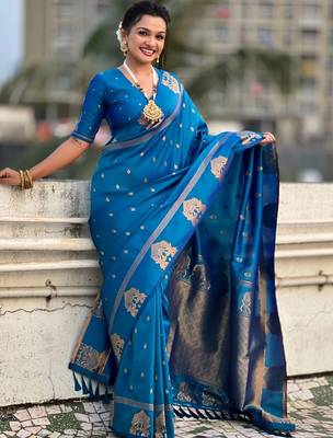 Blue floral zari silk blend designer banarasi saree 4