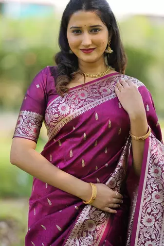 Purple woven design zari silk blend handloom banarasi saree