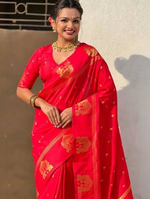 Red woven design zari silk blend designer banarasi saree 1