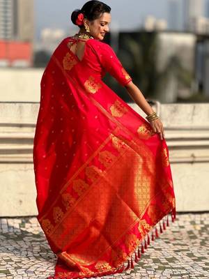 Red woven design zari silk blend designer banarasi saree 2