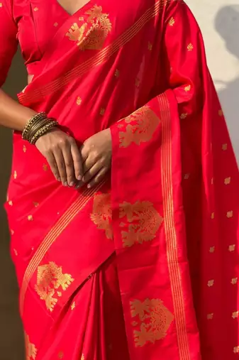 Red woven design zari silk blend designer banarasi saree