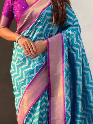 Blue woven design zari banarasi saree with blouse piece 4