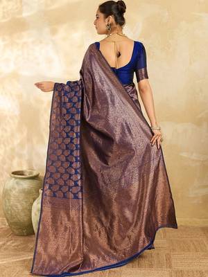 Navy blue floral zari silk blend designer banarasi saree 3