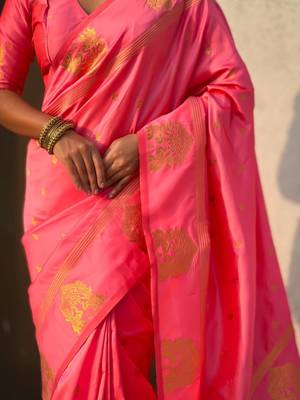 Pink woven design zari silk blend designer banarasi saree 5