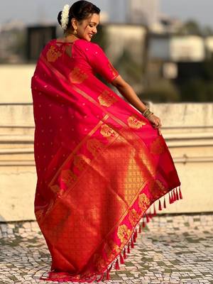 Pink woven design zari banarasi saree with blouse piece 3