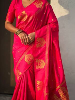 Pink woven design zari banarasi saree with blouse piece 5