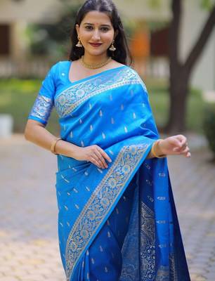 Blue woven design zari silk blend handloom banarasi saree 2