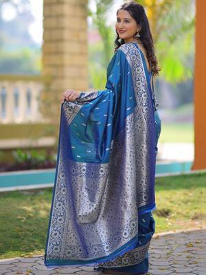 Teal ethnic motifs zari silk blend handloom banarasi saree 3