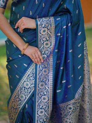 Teal ethnic motifs zari silk blend handloom banarasi saree 4