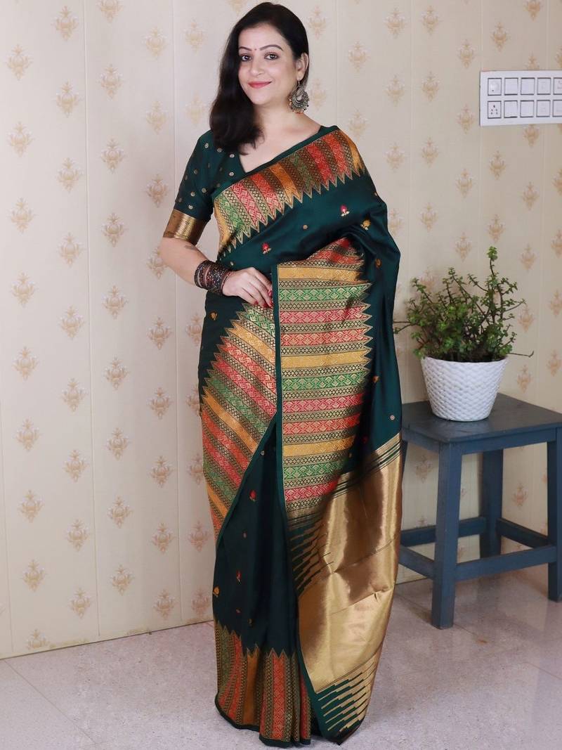 Green woven design zari silk blend handloom kanjeevaram saree