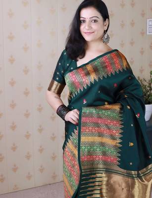 Green woven design zari silk blend handloom kanjeevaram saree 2