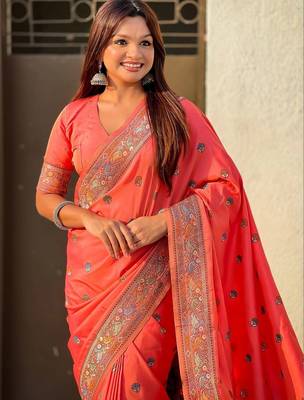 Peach floral zari silk blend designer banarasi saree 2