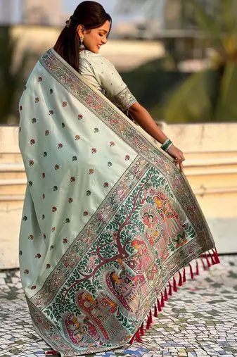 Green women floral embroidered silk blend designer banarasi saree
