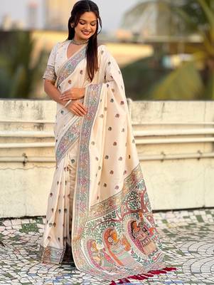 Cream floral embroidered silk blend designer banarasi saree 4