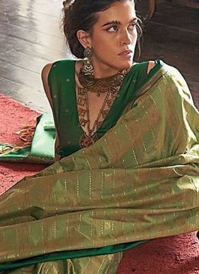 Green striped woven design zari tussar saree 3