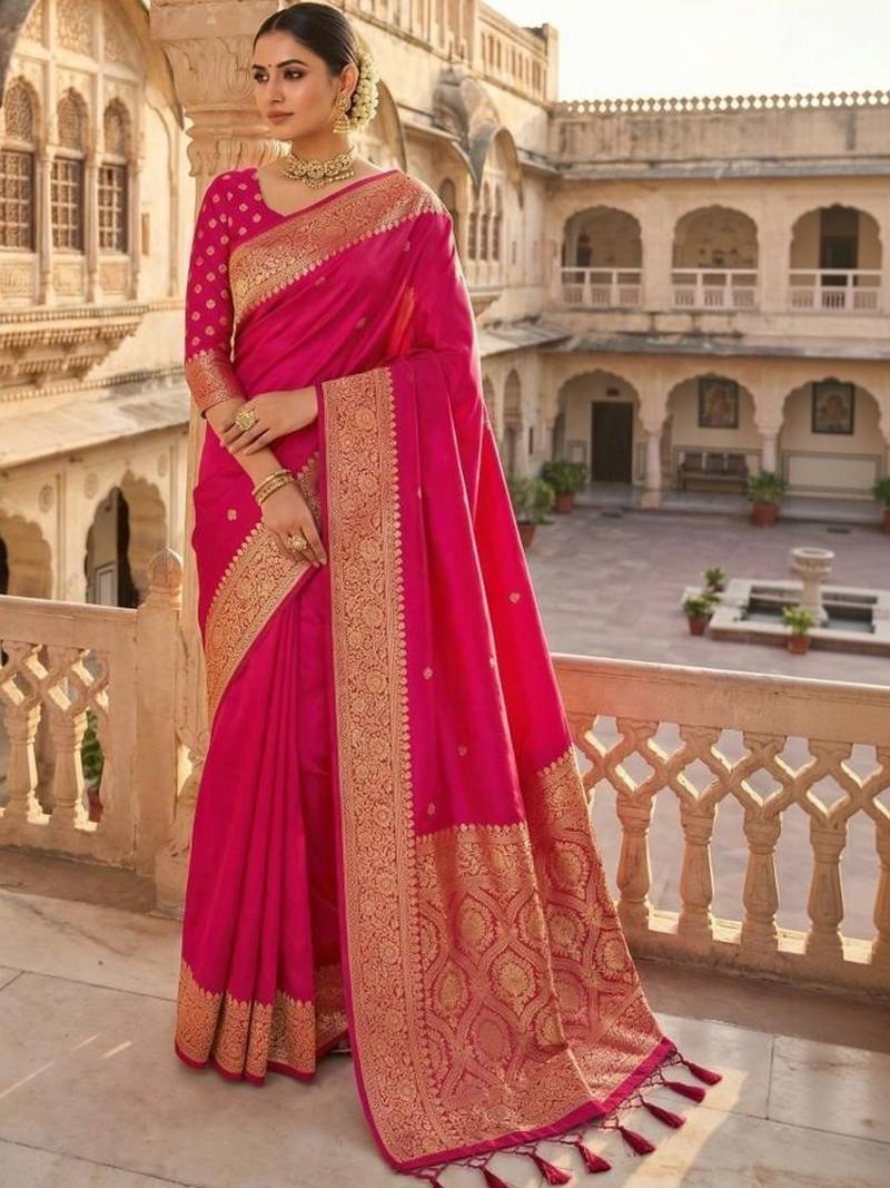 Pink woven design zari silk blend heavy work banarasi saree