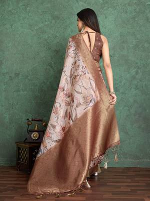 Peach floral printed zari silk cotton saree 3