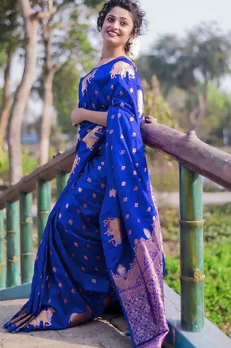 Violet woven design zari silk blend banarasi saree