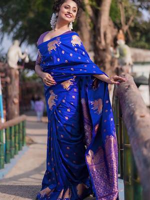Violet woven design zari silk blend banarasi saree 4