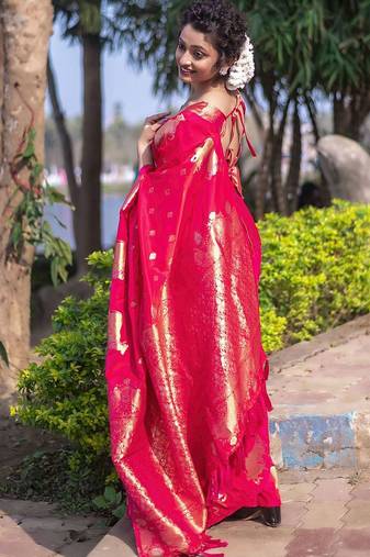 Pink woven design zari silk blend banarasi saree