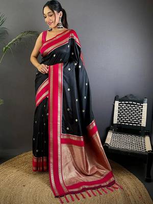 Black floral zari silk blend designer banarasi saree 1