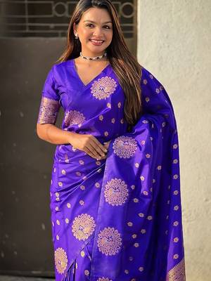 Violet woven design zari banarasi saree 4