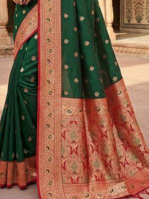 Green ethnic motifs zari silk blend banarasi saree 3