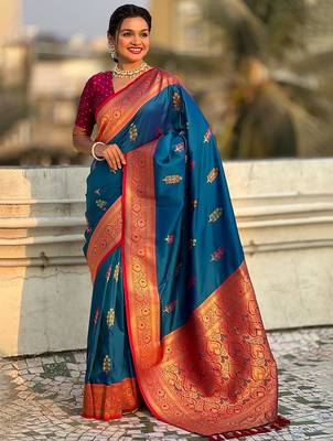 Blue woven design zari silk blend banarasi saree 3