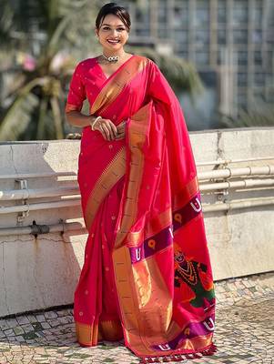 Pink woven design zari silk blend paithani saree 1