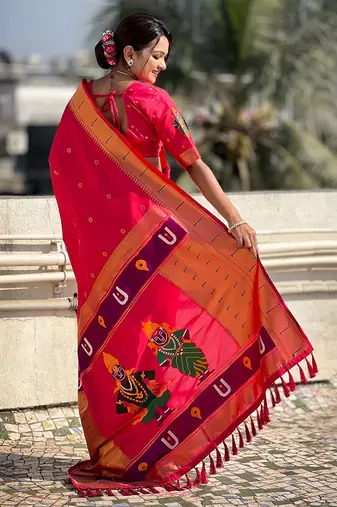 Pink woven design zari silk blend paithani saree