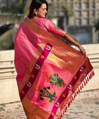 Pink ethnic motifs silk blend paithani saree 3