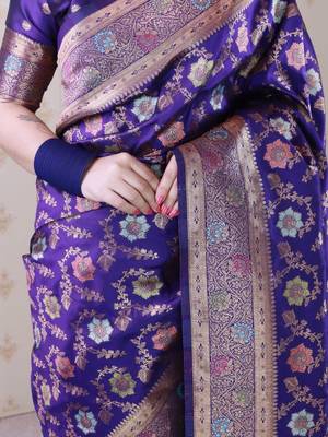 Violet woven design zari silk blend banarasi saree 5